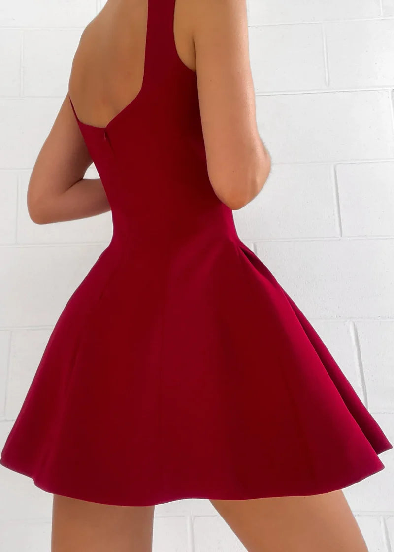 ALEXIS Rotes Vintage-Kleid – Quadratischer Ausschnitt Fit-and-Flare