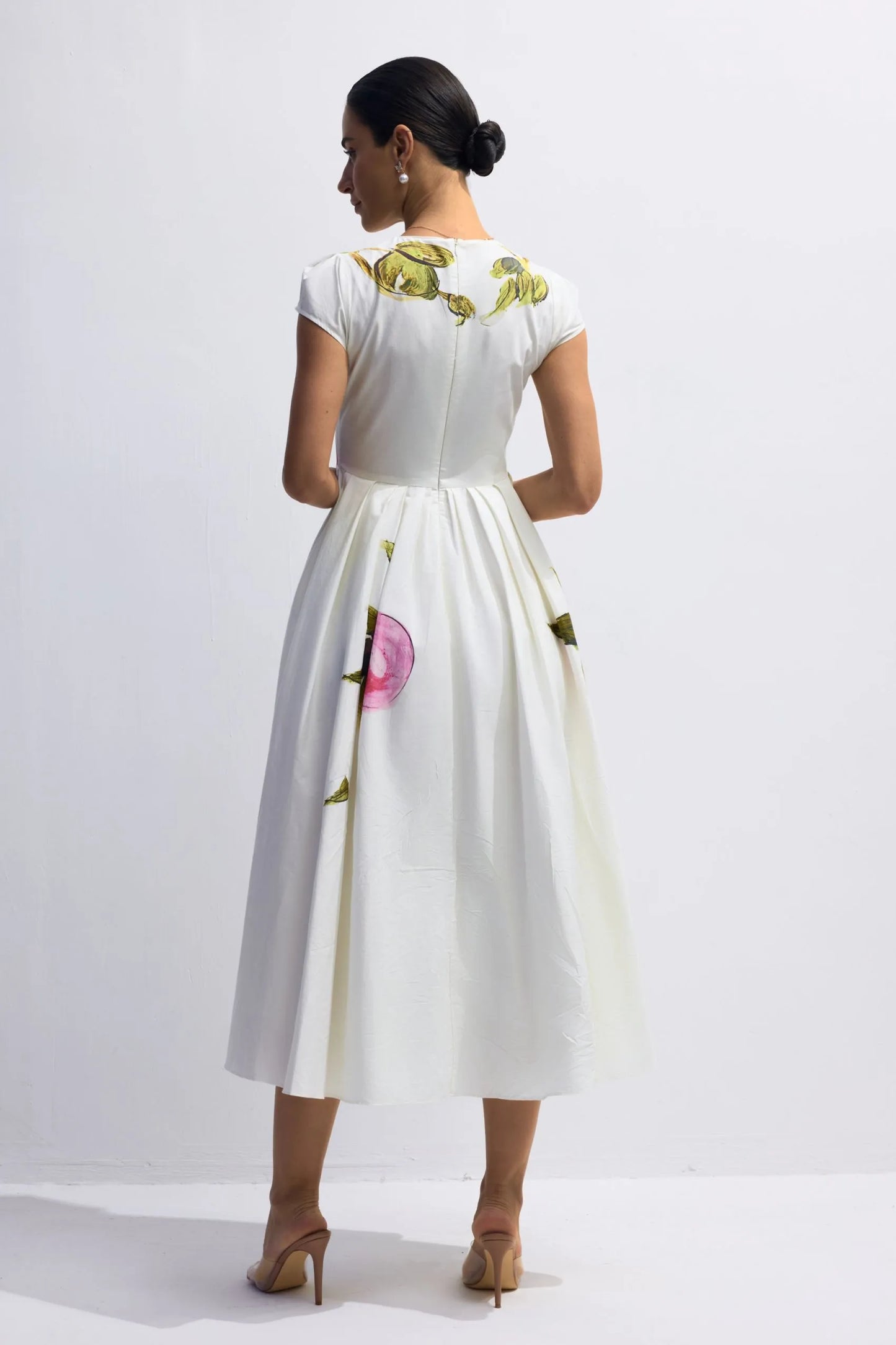 Lindsay Rose Style Flügelärmel Midikleid – Bedruckt & Plissiert