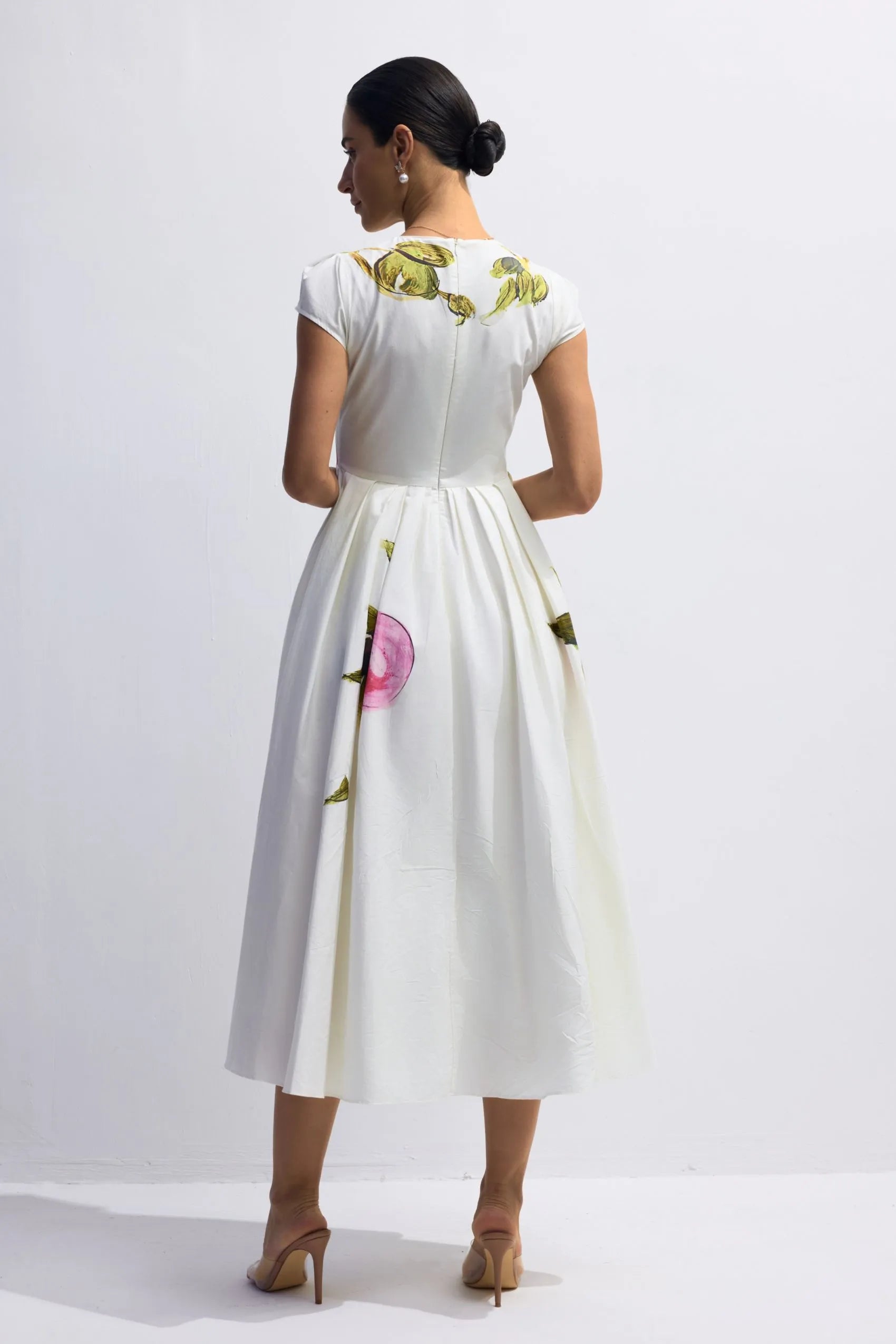 Lindsay Rose Style Flügelärmel Midikleid – Bedruckt & Plissiert