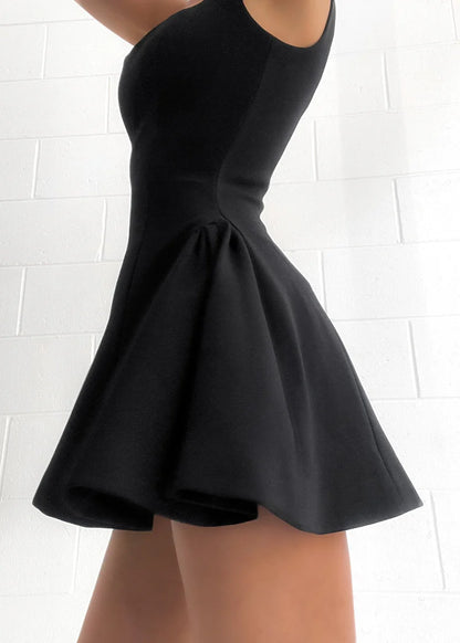 ALEXIS Schwarzes Abendkleid – Elegante Rüschen Taille