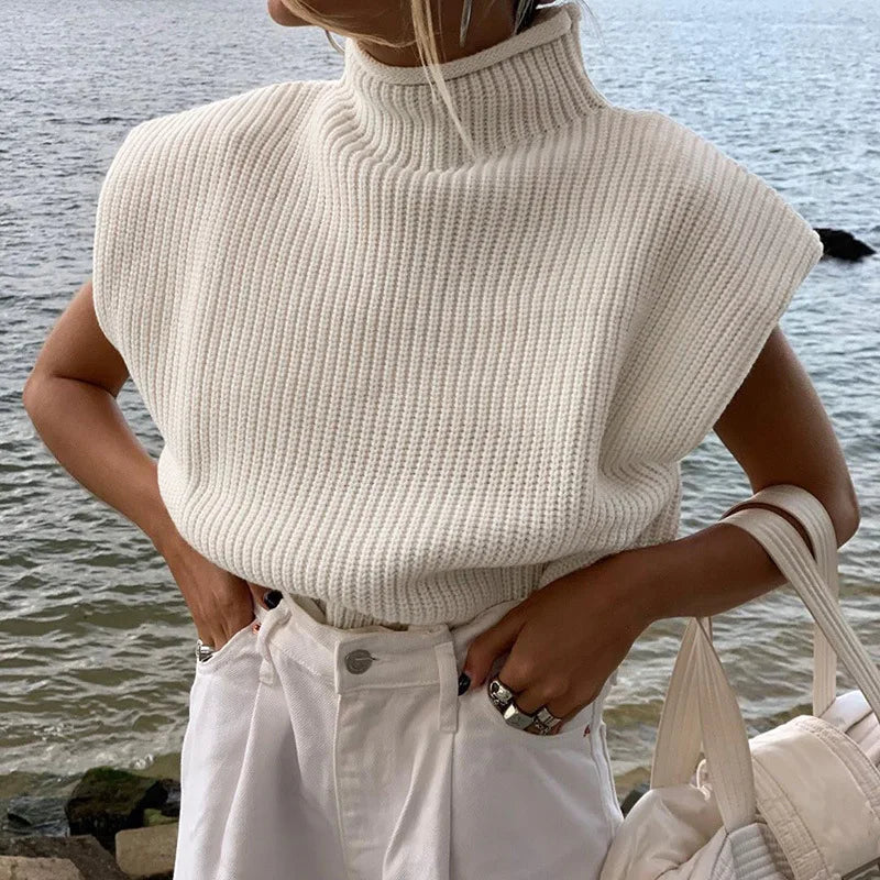KURZE GOLFSTRICKJACKE – Sportiv-Elegant mit V-Ausschnitt